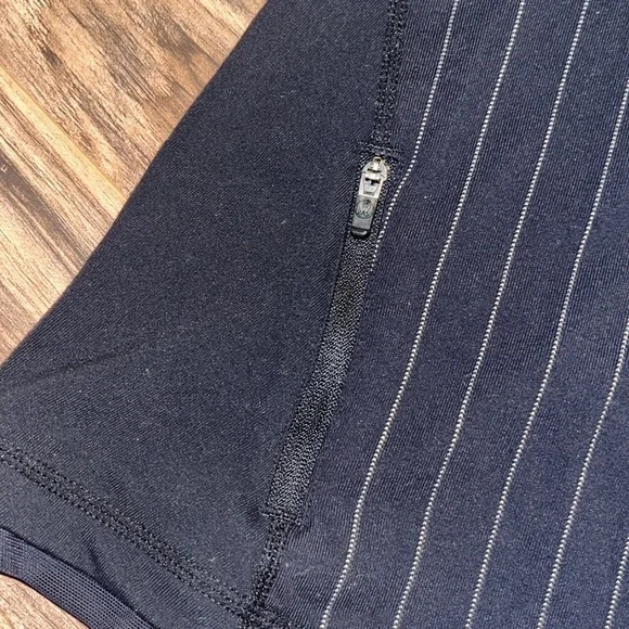 Luluemon active tank - Picture 9 of 14